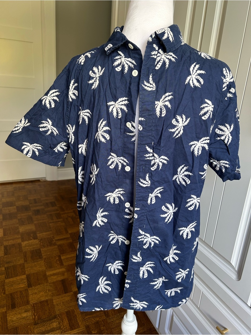 H&M Men’s Cotton Navy Short Sleeve Shirt with White Palm Print